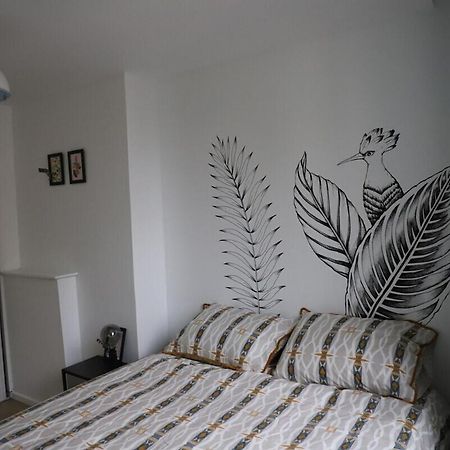Le 23 De Louis Apartment ลิมอจส์ ภายนอก รูปภาพ